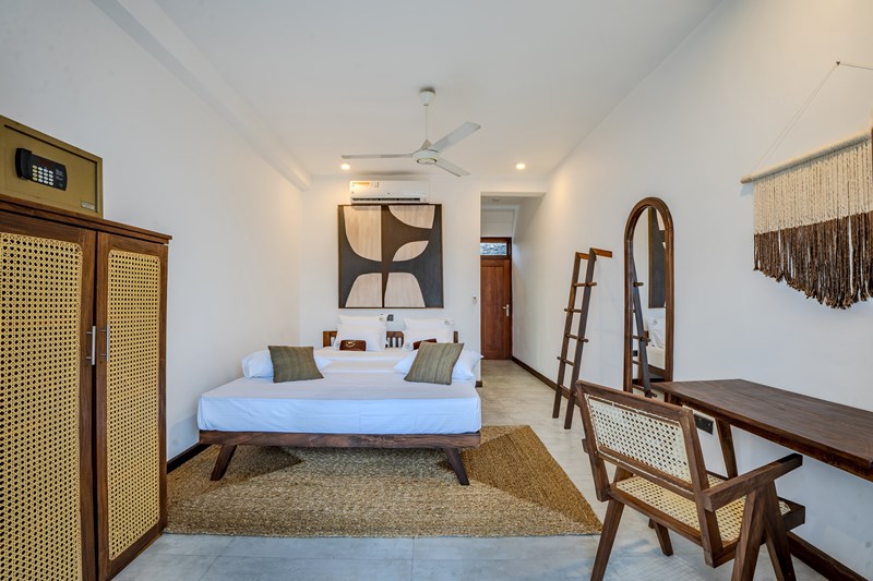 Private triple room 390 eur per person